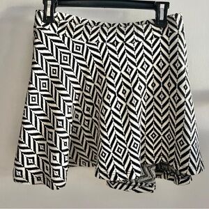 Geometric Black and White Mini Skirt